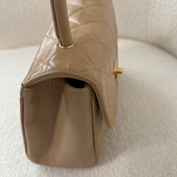 Vintage Chanel coco handle - Picture 11 of 16